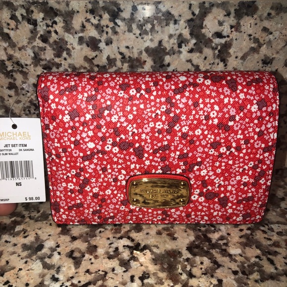 Michael Kors Wallet - Picture 1 of 3